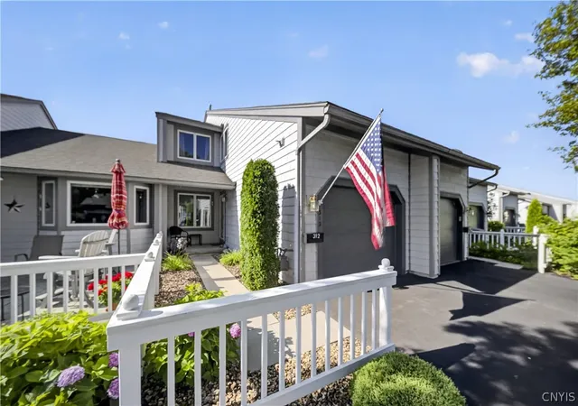 1st image of 312 Summerhaven Dr N, Manlius, NY 13057 | MLS# S1698840