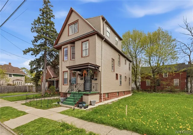 Photo 3 of Sale Pending at 781 Northampton St, Buffalo, NY 14211 | MLS# B1698880 | Listing updated on 2026-07-31