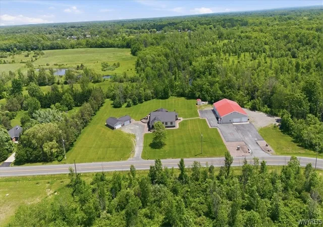 1st image of 6428 Bartz Rd, Lockport, NY 14094 | MLS# B1681861
