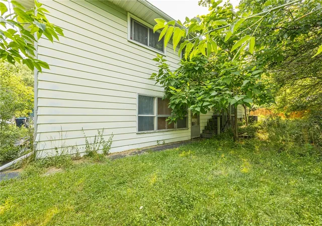 30th image of 241 Butler Dr, Pittsford, NY 14534 | MLS# R1697570
