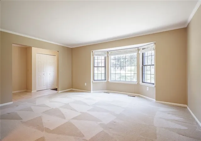 5th image of 18 Dunbridge, Fairport, NY 14450 | MLS# R1687514