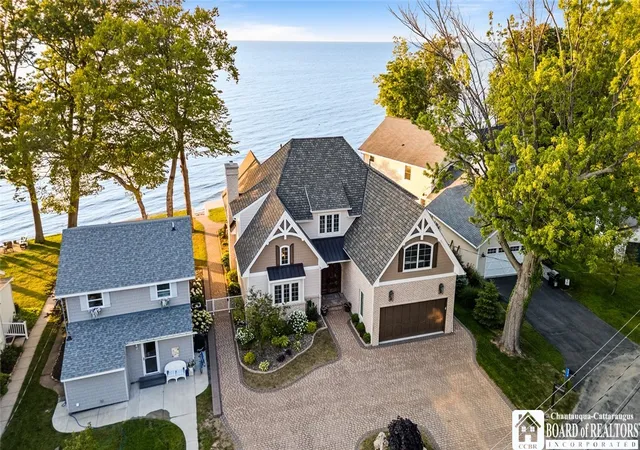 3rd image of 5276 Lakeside Blvd #N, Dunkirk, NY 14048 | MLS# R1698703