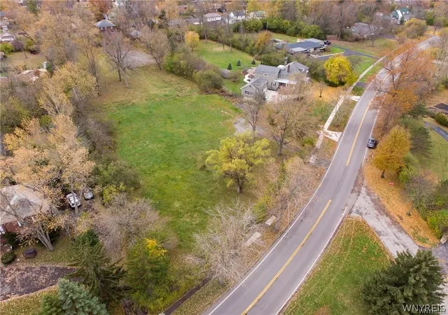 3rd image of 317 Lebrun Rd, Buffalo, NY 14226 | MLS# B1698932