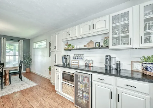 5th image of 522 Salt Rd, Webster, NY 14580 | MLS# R1698478