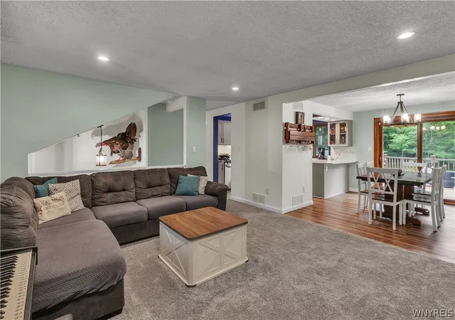 Photo 3 of Sale Pending at 1452 Darlington Dr, Derby, NY 14047 | MLS# B1698547 | Listing updated on 2026-07-28