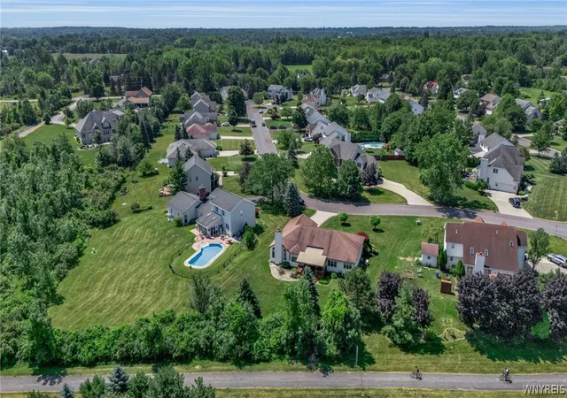 47th image of 6195 Blossom Ct, East Amherst, NY 14051 | MLS# B1698891