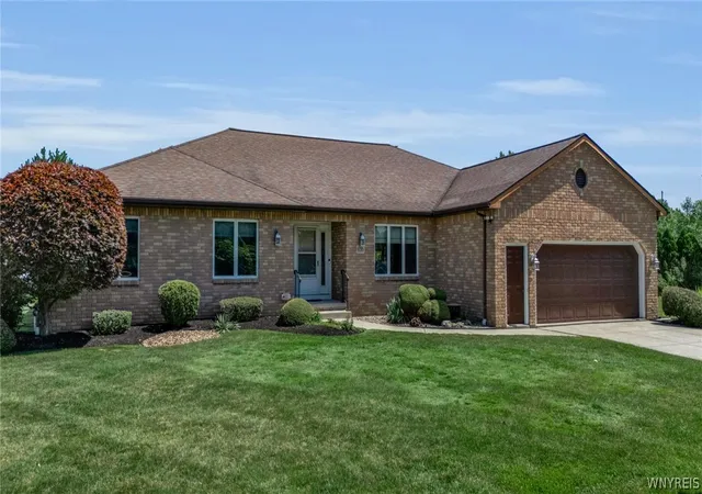 4th image of 6195 Blossom Ct, East Amherst, NY 14051 | MLS# B1698891