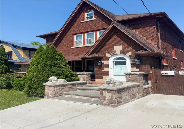 1st image of 549 15th St, Niagara Falls, NY 14301 | MLS# B1697810