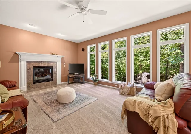 4th image of 1552 Fallen Leaf Ter, Webster, NY 14580 | MLS# R1696209