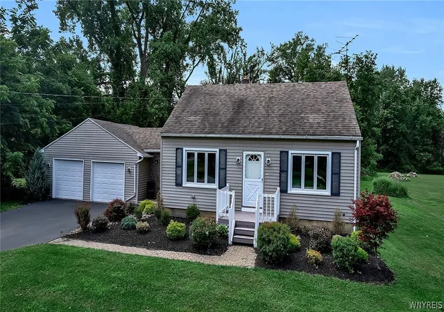 2nd image of 7540 Salt Rd, Clarence Center, NY 14032 | MLS# B1698684
