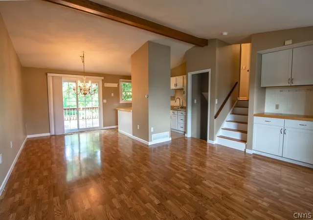 3rd image of 208 Rocky Rd, Salina, NY 13090 | MLS# S1697404