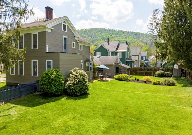 3rd image of 72 Pleasant St, Norwich, NY 13815 | MLS# R1698878