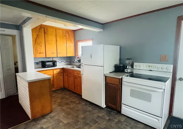 Photo 5 of Single family home for sale at 84 Riverside Dr, Deferiet, NY 13628 | MLS# S1698968 | Listing updated on 2026-07-15
