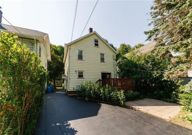 32nd image of 52 Indiana St, Rochester, NY 14609 | MLS# R1698600