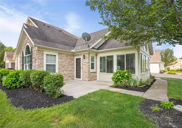 1st image of 160 Maryview Dr, Webster, NY 14580 | MLS# R1698431