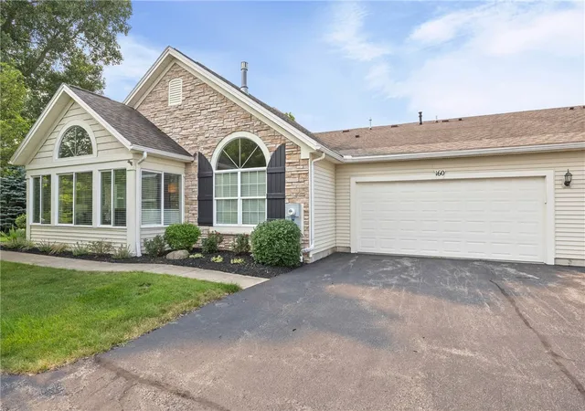 5th image of 160 Maryview Dr, Webster, NY 14580 | MLS# R1698431