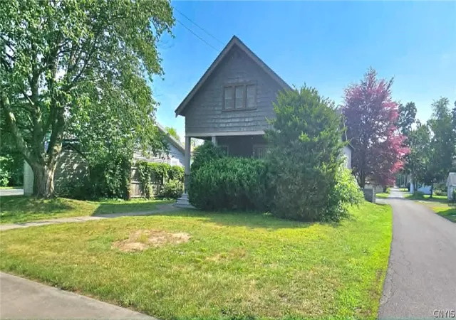 Photo 2 of Sale Pending at 305 E Garden St, Rome, NY 13440 | MLS# S1694303 | Listing updated on 2026-07-18