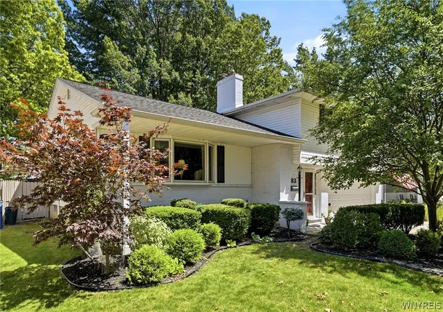 Photo 3 of Sale Pending at 83 Wickham Dr, Buffalo, NY 14221 | MLS# B1698917 | Listing updated on 2026-07-28