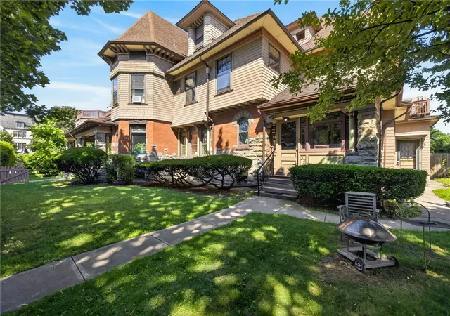 2nd image of 32 34 Strathallan Park, Rochester, NY 14607 | MLS# R1698456