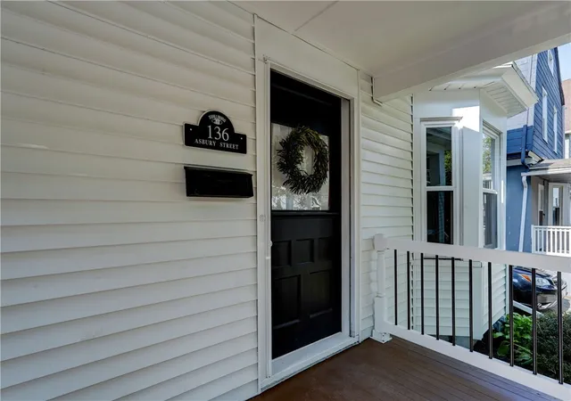 3rd image of 136 Asbury St, Rochester, NY 14620 | MLS# R1698037