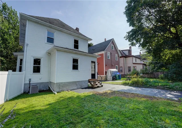 47th image of 136 Asbury St, Rochester, NY 14620 | MLS# R1698037