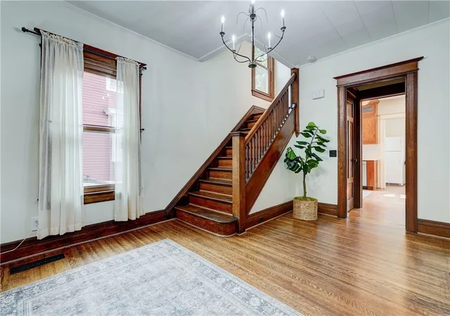 5th image of 136 Asbury St, Rochester, NY 14620 | MLS# R1698037