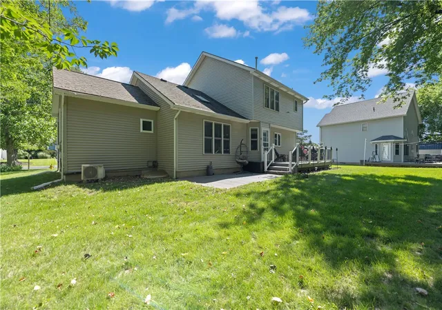 36th image of 16 Wisteria Ln, Rochester, NY 14617 | MLS# R1698881