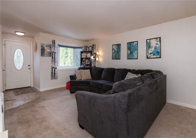 3rd image of 17 Chemung St, Rochester, NY 14611 | MLS# R1698419