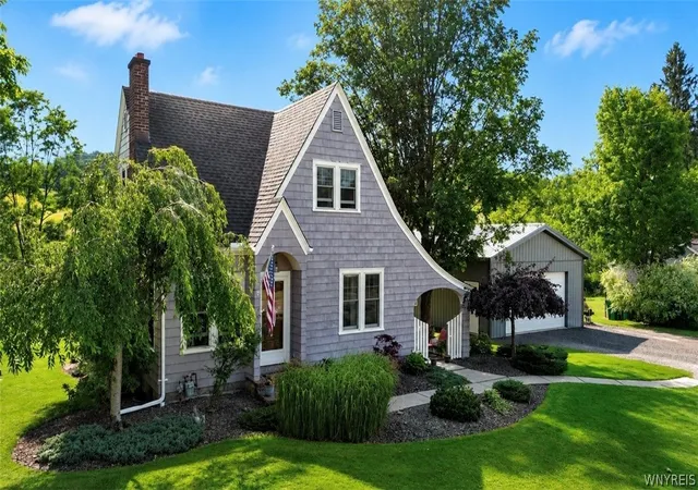 1st image of 163 Capitol, Holland, NY 14080 | MLS# B1698388