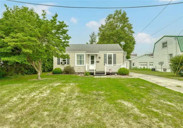 2nd image of 233 Fair St, Newark, NY 14513 | MLS# R1696868