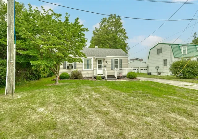 Photo 3 of Sale Pending at 233 Fair St, Newark, NY 14513 | MLS# R1696868 | Listing updated on 2026-07-21