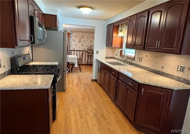 3rd image of 7 Birch Run, Orchard Park, NY 14127 | MLS# B1697969