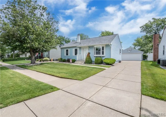 1st image of 33 Westbourne Dr, Tonawanda, NY 14150 | MLS# B1698927