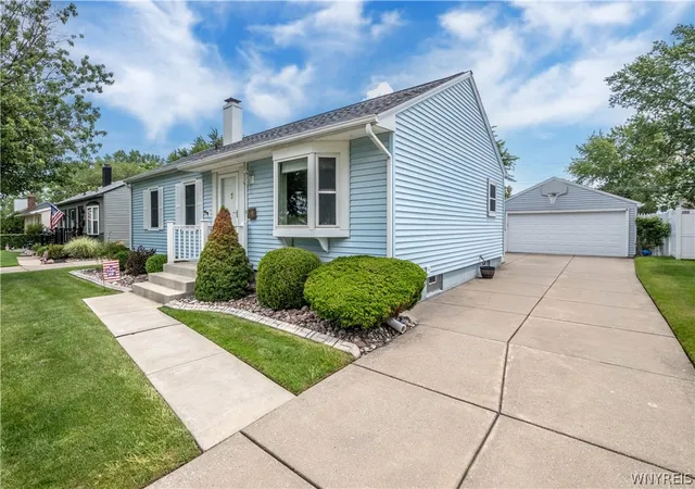 5th image of 33 Westbourne Dr, Tonawanda, NY 14150 | MLS# B1698927