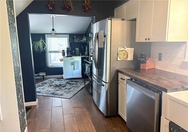 Photo 5 of Sale Pending at 150 Stuart Ave, Newark, NY 14513 | MLS# R1691825 | Listing updated on 2026-07-27
