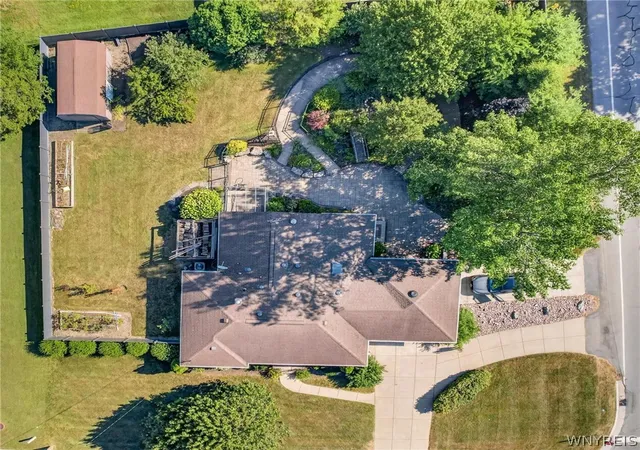 Photo 2 of Sale Pending at 1985 Maple Rd, Buffalo, NY 14221 | MLS# B1698216 | Listing updated on 2026-07-31