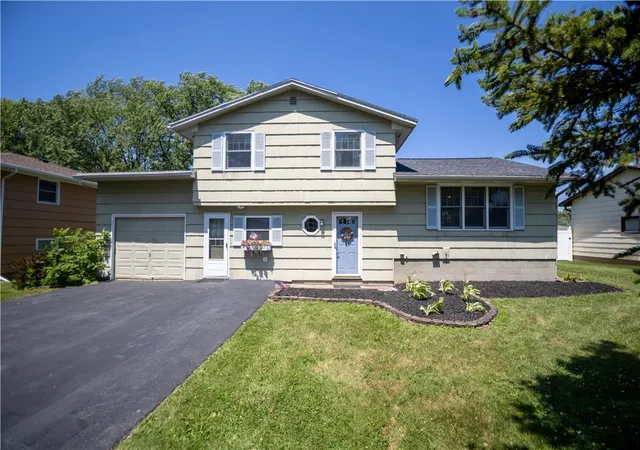 Photo 1 of Sale Pending at 34 Valencia Dr, Rochester, NY 14606 | MLS# R1698849 | Listing updated on 2026-07-25