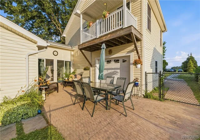 5th image of 2463 Lake Rd, Ransomville, NY 14131 | MLS# B1698858