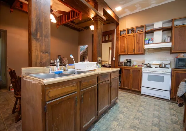 Listing Photo 5 - Condo for sale in building located at 8 Phelps St, Lyons, NY 14489