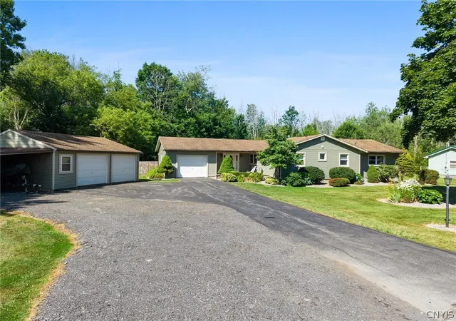 Photo 3 of Sale Pending at 77 Chase Rd, Fulton, NY 13069 | MLS# S1699035 | Listing updated on 2026-07-24