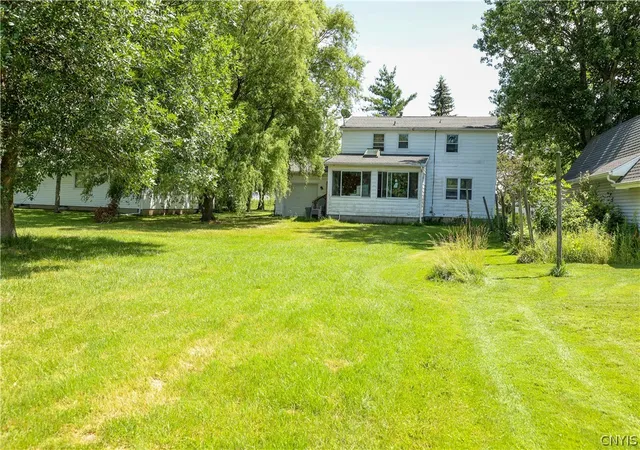 11th image of 2269 Jagow Rd, Wheatfield, NY 14304 | MLS# S1698742