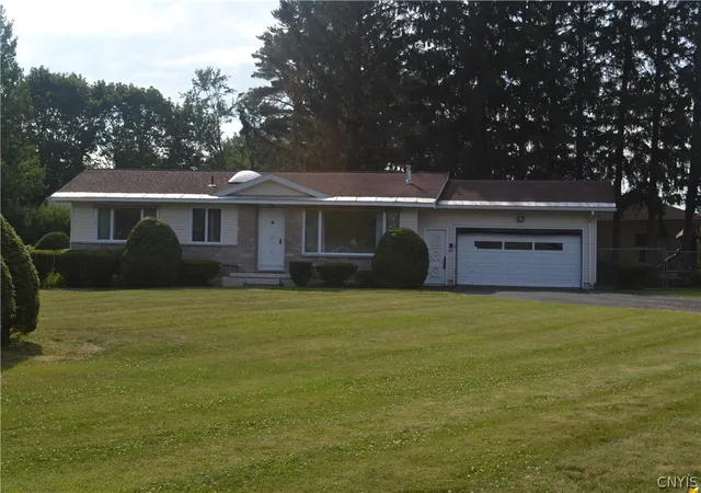 2nd image of 57 Pond Ln, Utica, NY 13501 | MLS# S1698836