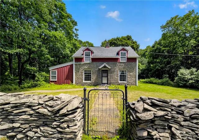 Photo 2 of Sale Pending at 5352 Onondaga Rd, Camillus, NY 13031 | MLS# S1698778 | Listing updated on 2026-07-21