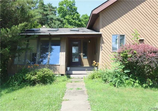Photo 3 of Sale Pending at 792 County Route 5, Pulaski, NY 13142 | MLS# S1696453 | Listing updated on 2026-07-19