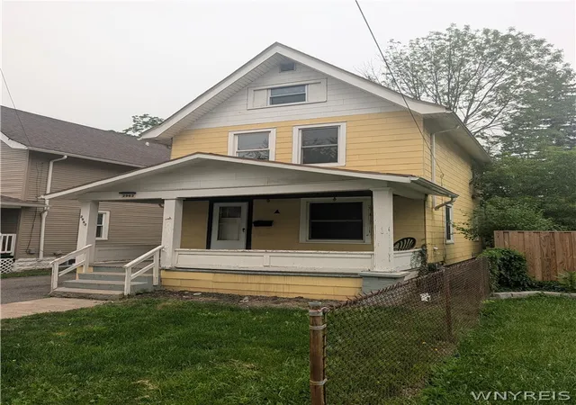 2nd image of 2962 Mckoon Ave, Niagara Falls, NY 14305 | MLS# B1699175