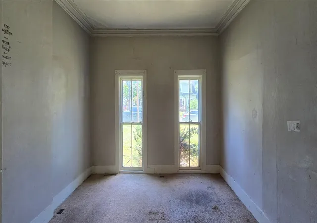 Photo 4 of Multi family home for sale at 372 W Thurston St, Elmira, NY 14901 | MLS# R1699125 | Listing updated on 2026-07-16