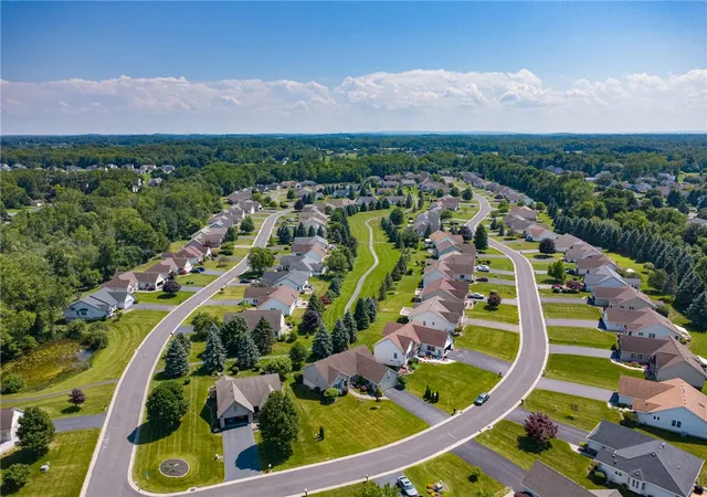 46th image of 1104 Twin Leaf, Webster, NY 14580 | MLS# R1698811