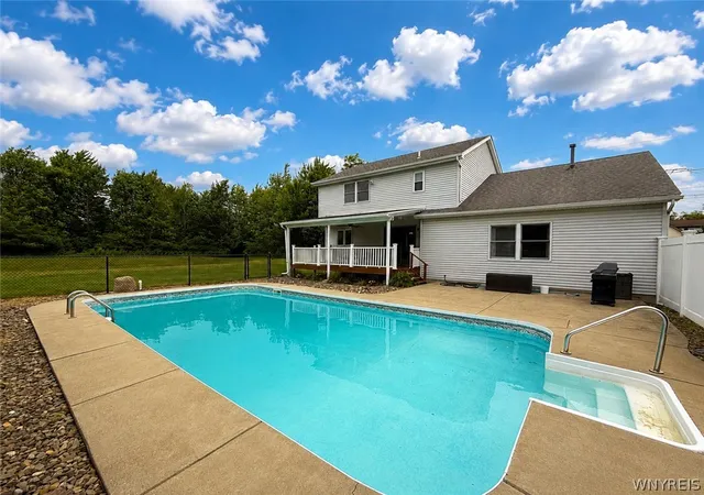 Photo 2 of Sale Pending at 1132 Penora St, Depew, NY 14043 | MLS# B1699182 | Listing updated on 2026-07-22