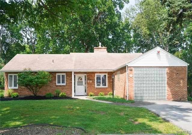 Photo 1 of Sale Pending at 86 Farber Ln, Buffalo, NY 14221 | MLS# B1698693 | Listing updated on 2026-07-24