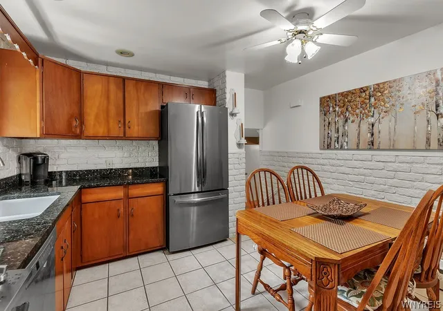 4th image of 163 Cranwood Dr, West Seneca, NY 14224 | MLS# B1695488
